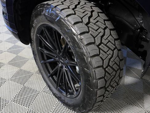 Used 2025 Lexus GX 550 w/ Accessory Package (2T) image 55