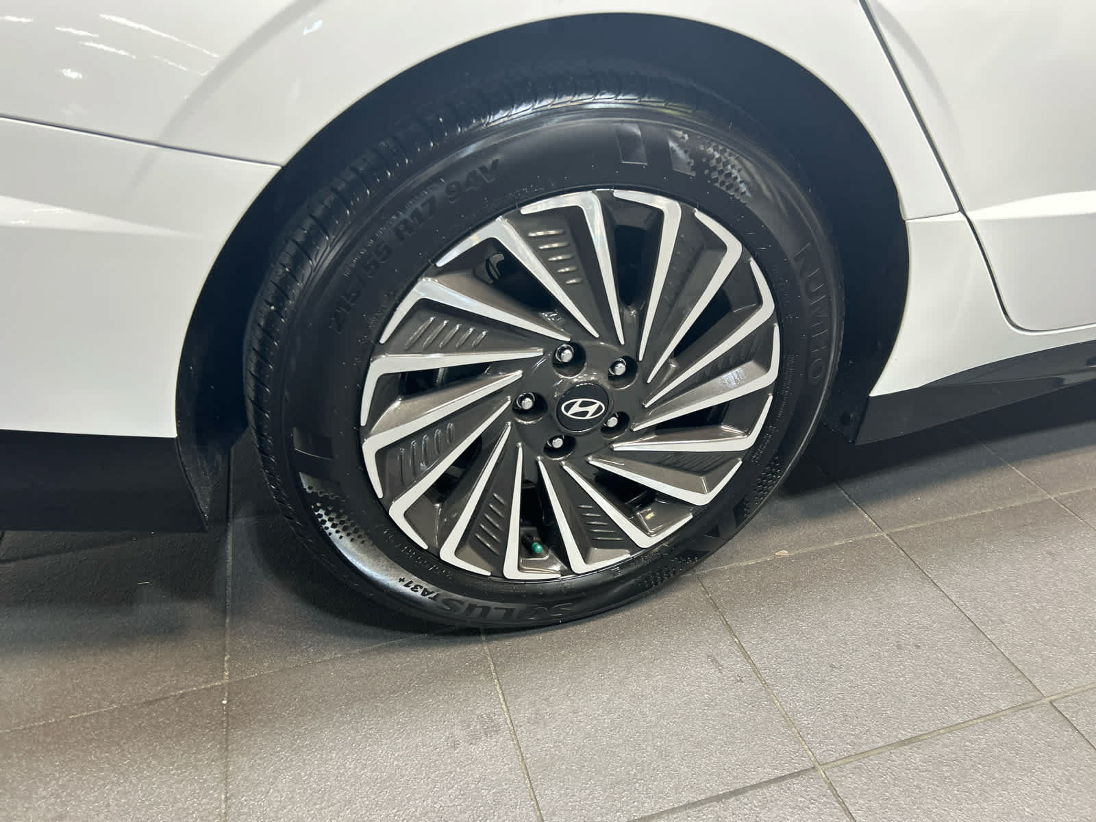 Used 2026 Hyundai Sonata SEL FWD image 9