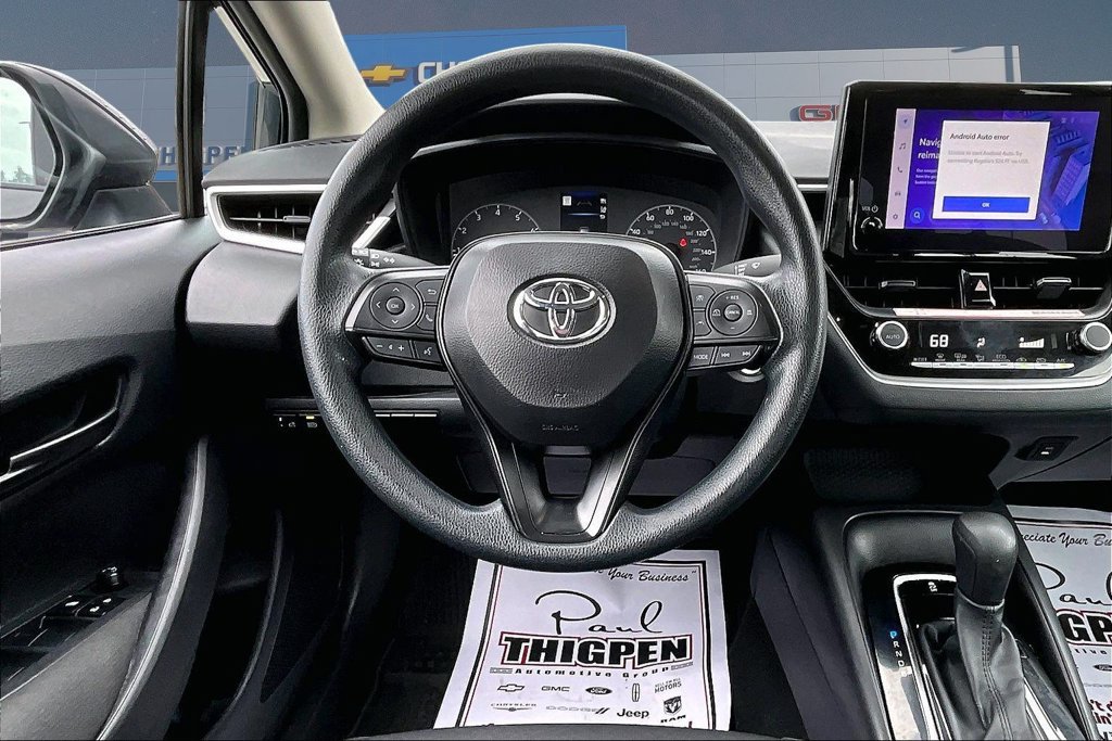 Used 2025 Toyota Corolla LE w/ Convenience Package FWD image 9