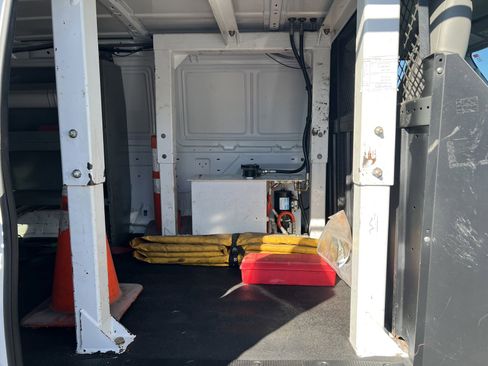 Used 2014 Ford E-350 and Econoline 350 Super Duty w/ Power Group image 4