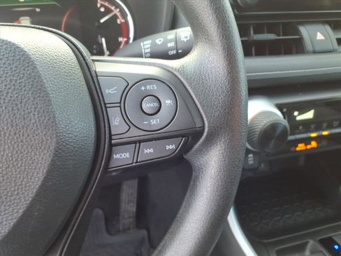 Used 2024 Toyota RAV4 LE image 31