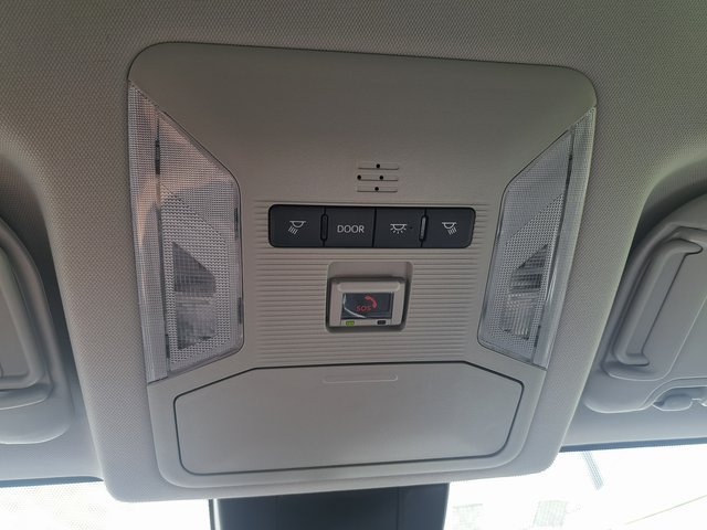 Used 2025 Toyota RAV4 XLE AWD/4WD image 22