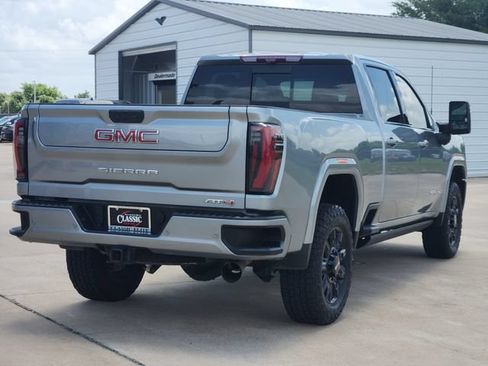Used 2024 GMC Sierra 2500 AT4 w/ AT4 Premium Plus Package AWD/4WD image 7
