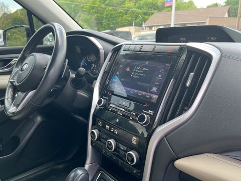 Used 2019 Subaru Ascent Limited AWD/4WD image 16
