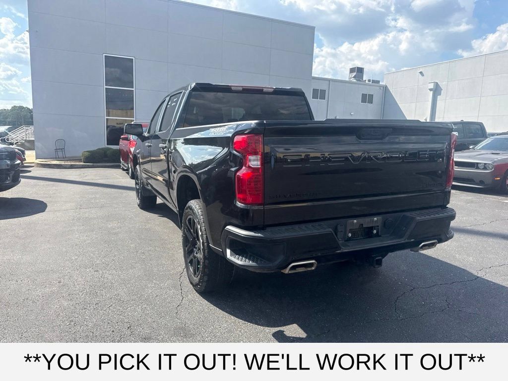 Used 2024 Chevrolet Silverado 1500 Custom Trail Boss w/ Midnight Edition AWD/4WD image 3
