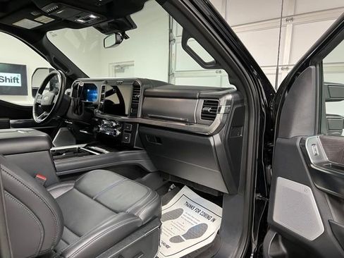 Used 2025 Ford F450 Platinum w/ FX4 Off-Road Package AWD/4WD image 57