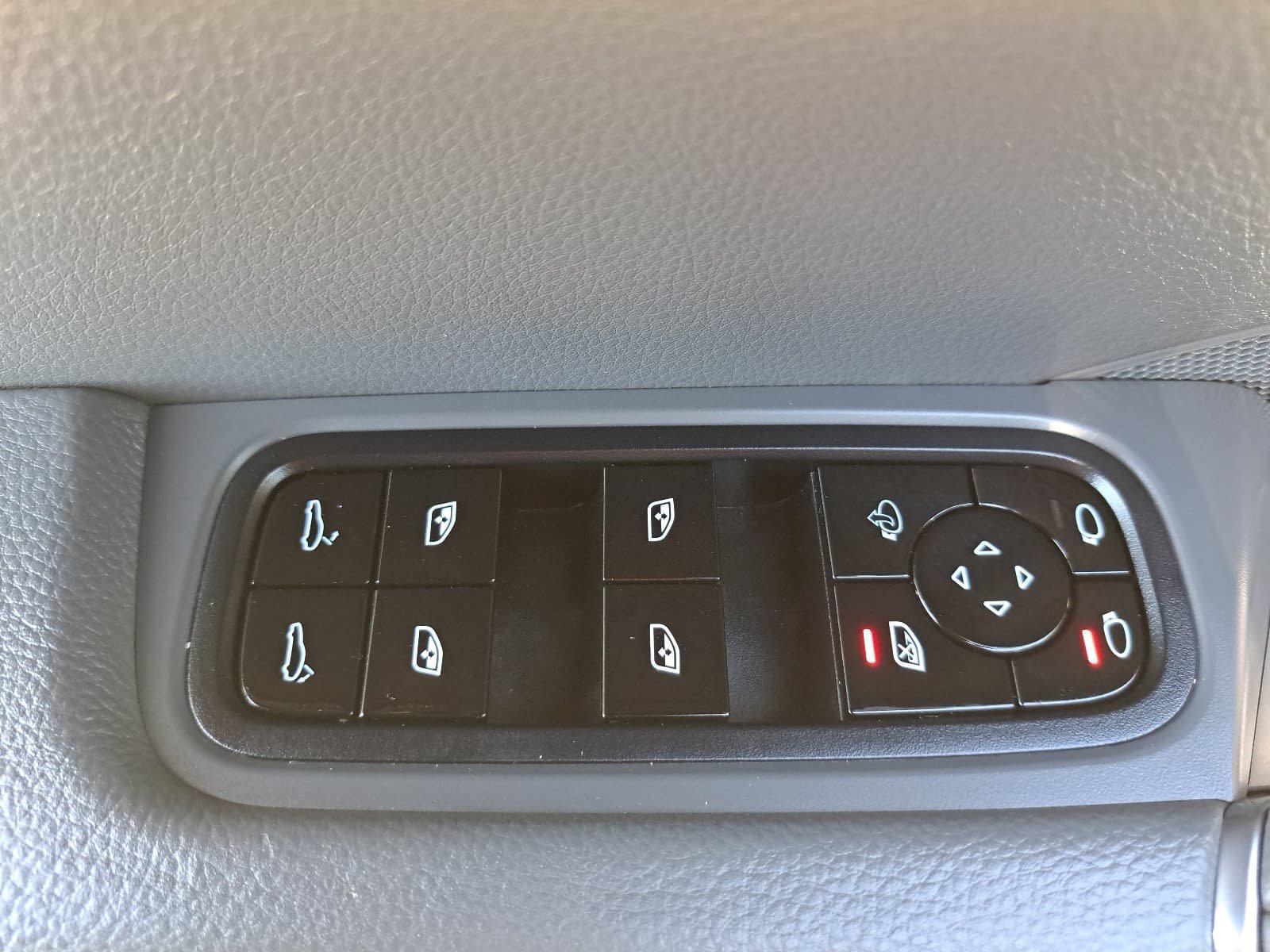 Used 2019 Porsche Cayenne S AWD/4WD image 31