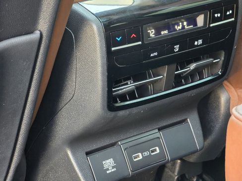 Used 2022 Acura MDX SH-AWD w/ Technology Package image 19