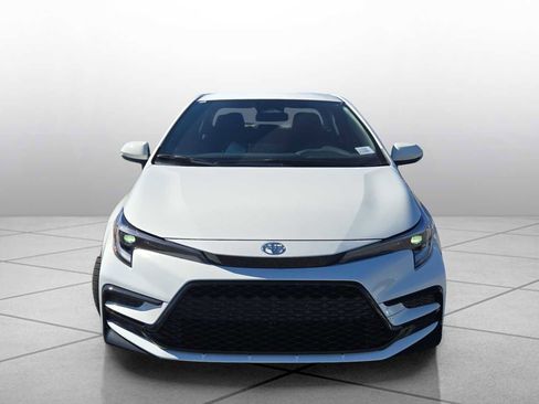 New 2026 Toyota Corolla SE image 3