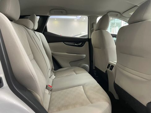 Used 2018 Nissan Rogue Sport SV AWD/4WD image 22