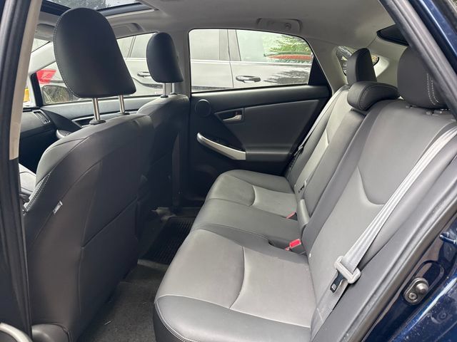 Used 2015 Toyota Prius Four w/ Deluxe Solar Roof Package FWD image 11