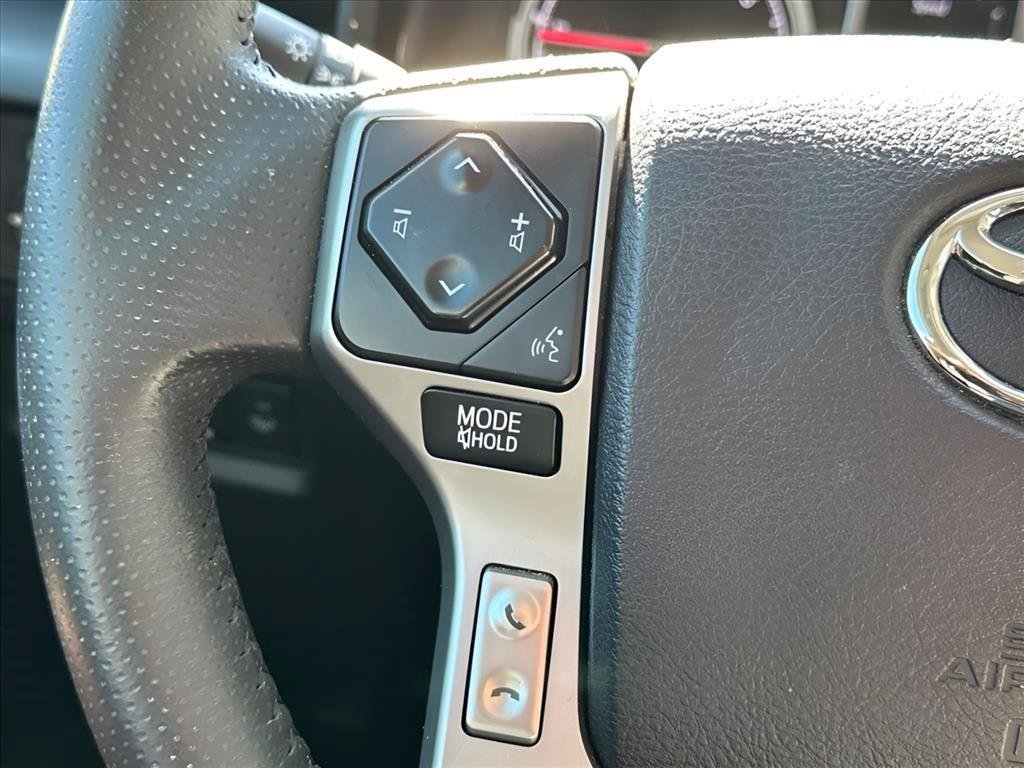 Used 2022 Toyota 4Runner Limited AWD/4WD image 27