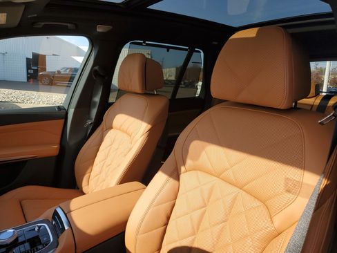 New 2026 BMW X5 M60i image 7