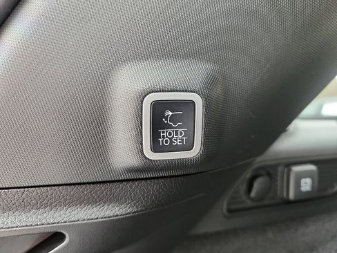 Used 2022 Jeep Grand Cherokee Summit w/ Adv Protech Group IV image 36