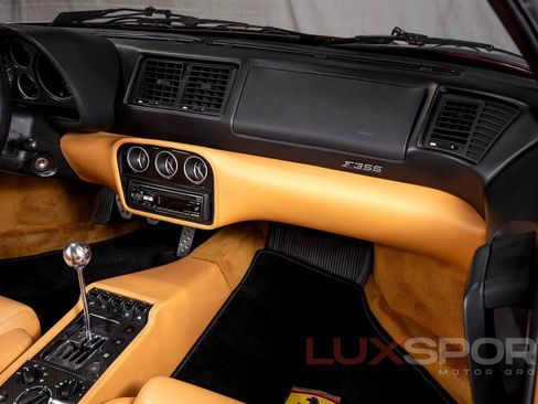 Used 1995 Ferrari F355 Spider image 59