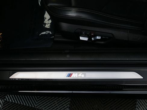 Used 2020 BMW M4 Coupe w/ Competition Package image 19