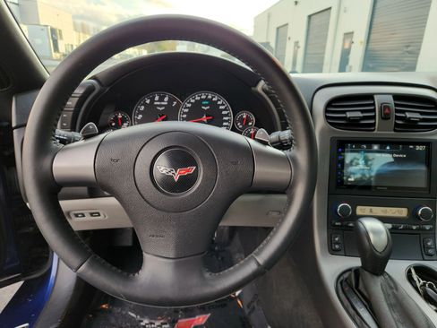 Used 2006 Chevrolet Corvette Convertible w/ Preferred Equipment Group image 12