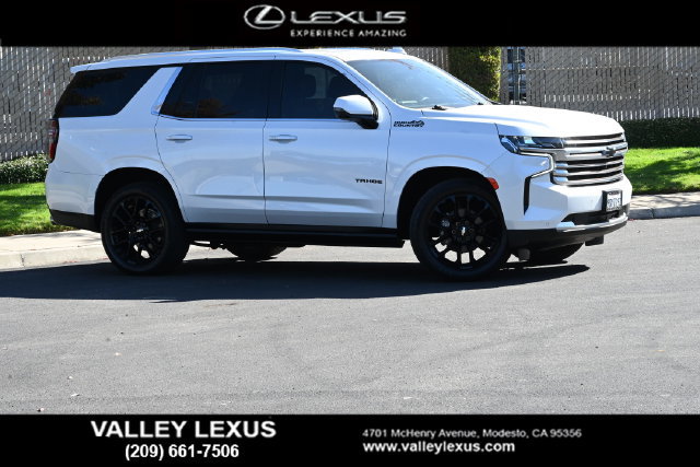 Used 2022 Chevrolet Tahoe High Country w/ Premium Package 2 AWD/4WD image 3