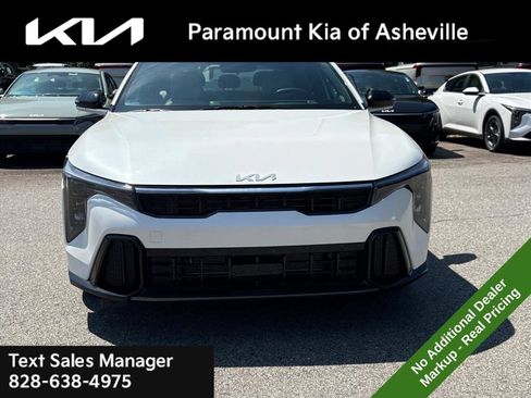 New 2026 Kia K4 GT-Line FWD image 2