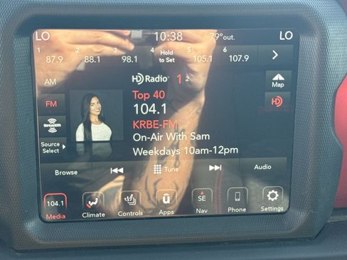 Used 2022 Jeep Gladiator Rubicon w/ LED Lighting Group image 18