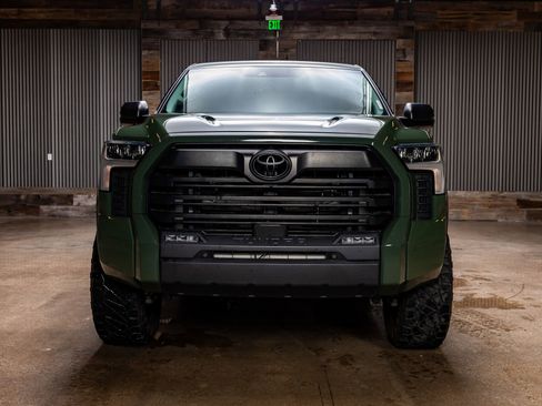 Used 2022 Toyota Tundra SR5 image 2