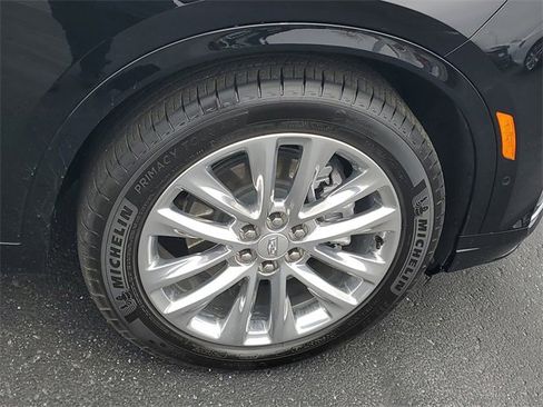 Certified 2024 Cadillac XT6 Premium Luxury w/ Technology Package image 6