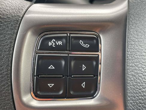 Used 2024 RAM 1500 Classic SLT AWD/4WD image 22