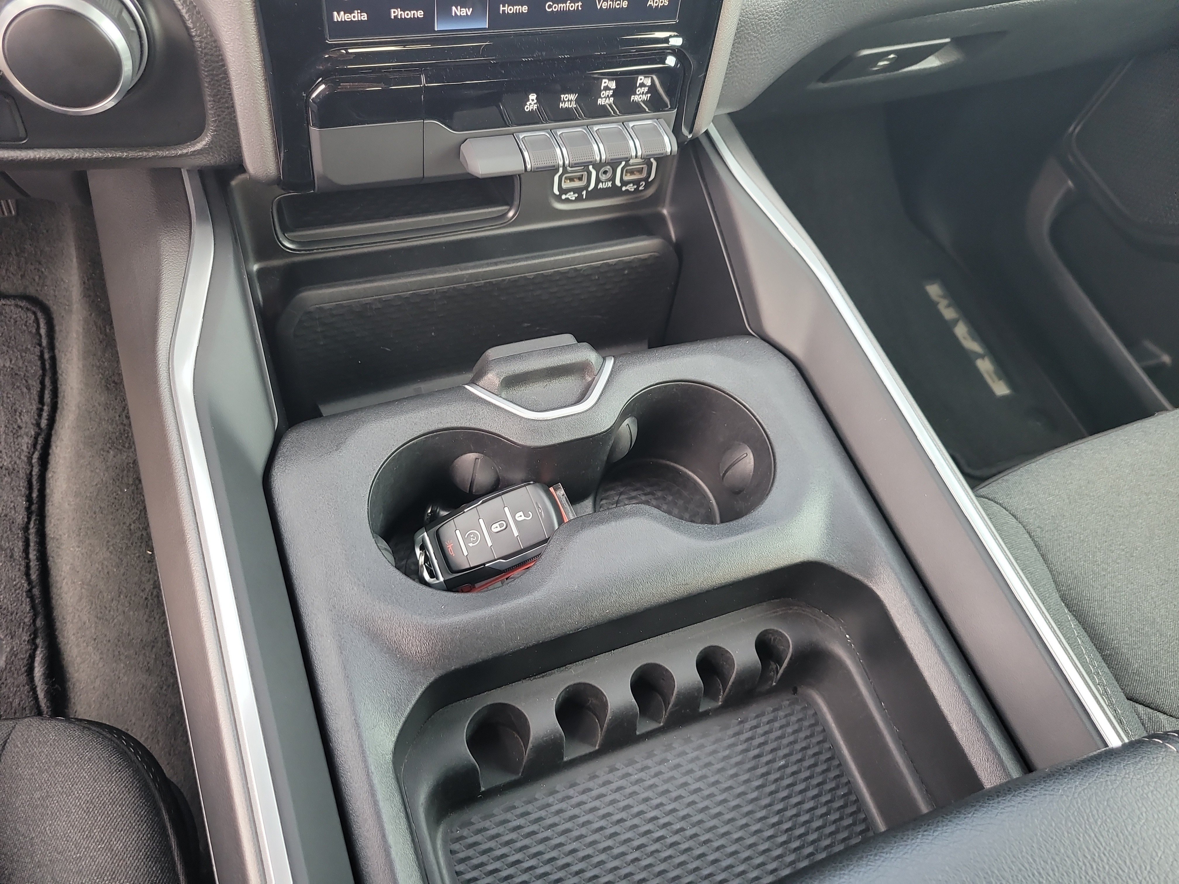 Used 2023 RAM 1500 Big Horn AWD/4WD image 25