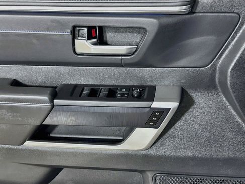 Used 2024 Toyota Tundra Platinum AWD/4WD image 16