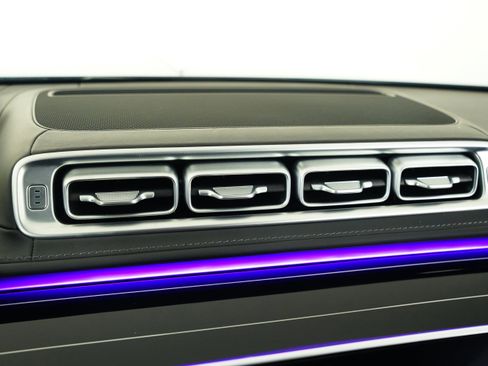 Used 2022 Mercedes-Benz Maybach S 580 4MATIC image 61