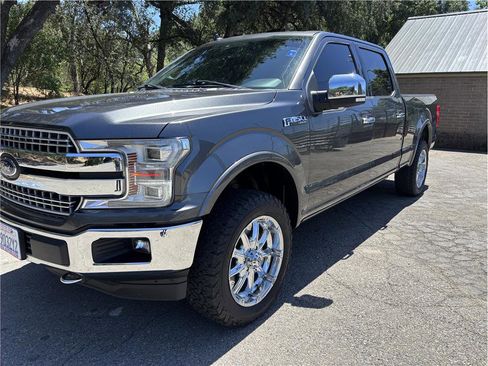 Used 2019 Ford F150 Lariat w/ Equipment Group 502A Luxury AWD/4WD image 3