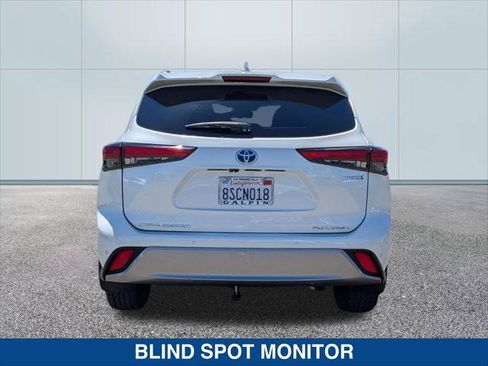 Used 2020 Toyota Highlander Platinum AWD/4WD image 4