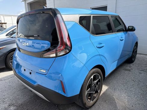 Certified 2025 Kia Soul EX FWD image 8