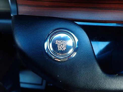 Used 2023 Lincoln Aviator Reserve image 25