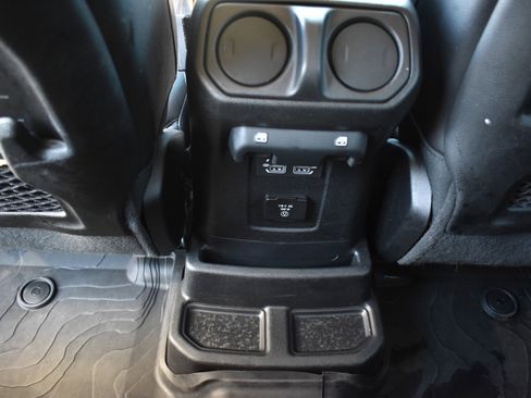 Used 2021 Jeep Wrangler Unlimited Rubicon image 29