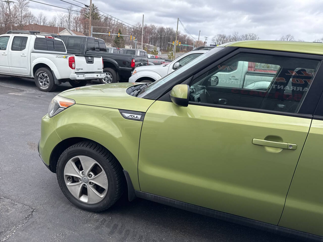 Used 2015 Kia Soul FWD image 4