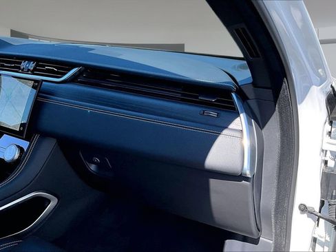 Used 2025 Jaguar F-PACE R-Dynamic S image 24