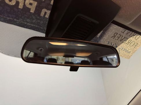 Used 2024 Nissan Kicks S image 27