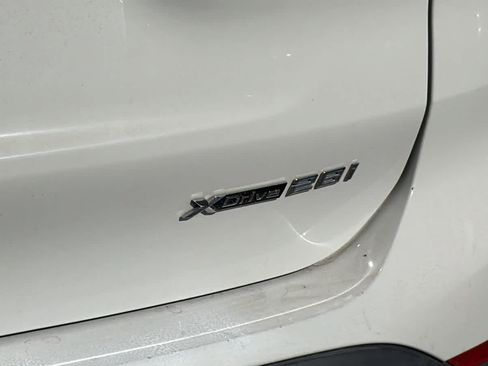 Used 2018 BMW X1 xDrive28i w/ Convenience Package AWD/4WD image 19