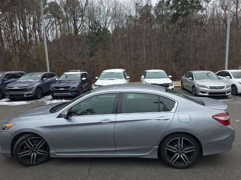 Used 2017 Honda Accord Sport Special Edition image 5