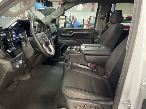 Certified 2024 GMC Sierra 2500 SLE w/ Preferred Package image 10