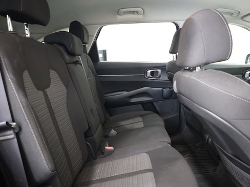 Used 2022 Kia Sorento LX FWD image 24