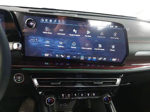New 2026 Chevrolet Traverse RS w/ LPO, Floor Liner Package FWD image 21
