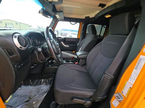 Used 2013 Jeep Wrangler Unlimited Rubicon w/ Connectivity Group AWD/4WD image 11