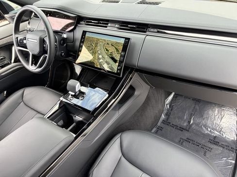 Used 2025 Land Rover Range Rover Sport SE image 20