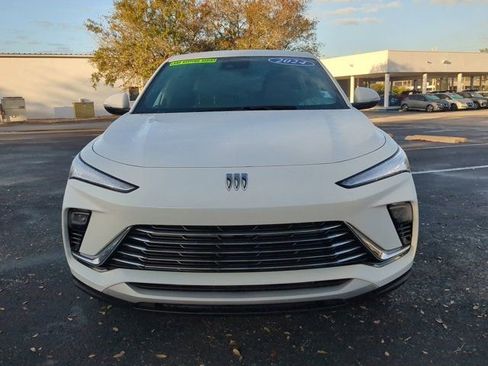 Used 2024 Buick Envista Preferred image 9