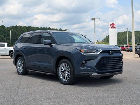 New 2026 Toyota Grand Highlander AWD image 7