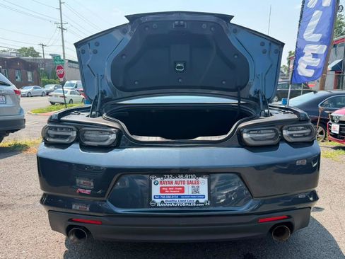 Used 2019 Chevrolet Camaro LT w/ RS Package RWD image 5