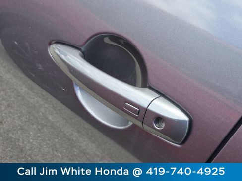 Used 2024 Nissan Sentra SV FWD image 13