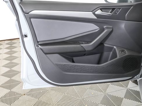 New 2026 Volkswagen Jetta SE FWD image 31